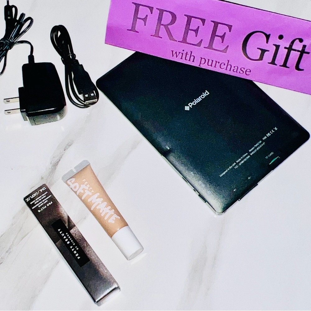 Fenty Beauty Pro Filt’r 185 Soft Matte Foundation with free gift